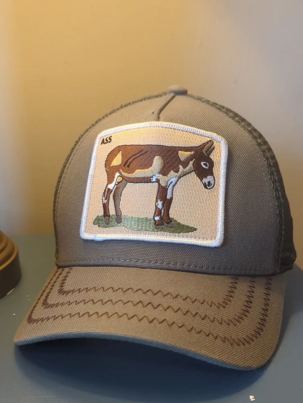 Goorin Donkey Trucker Hat One Size Like New!